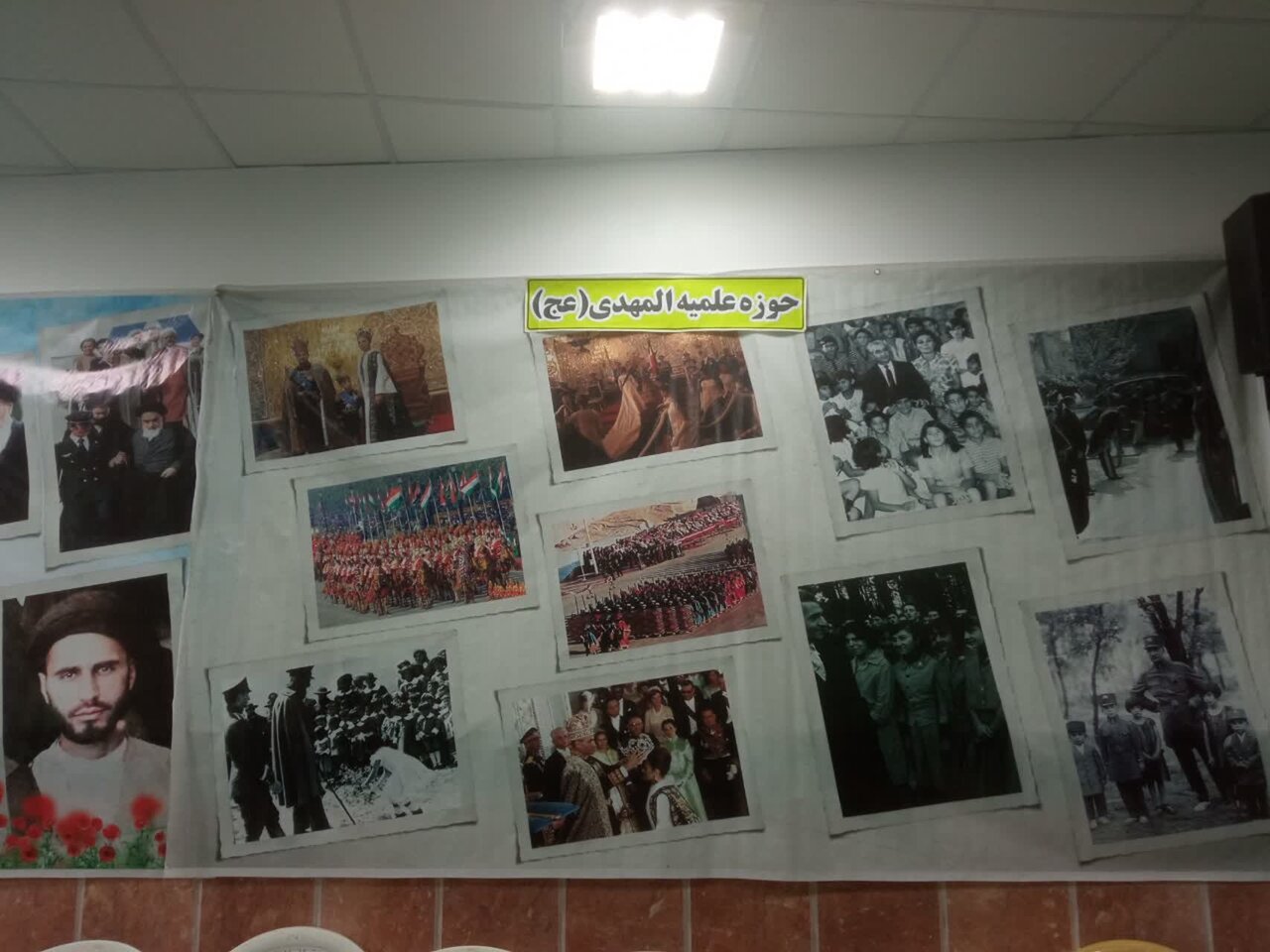 برپایی نمایشگاه بصیرت انقلابی در مدرسه علمیه المهدی(عج) آران و بیدگل