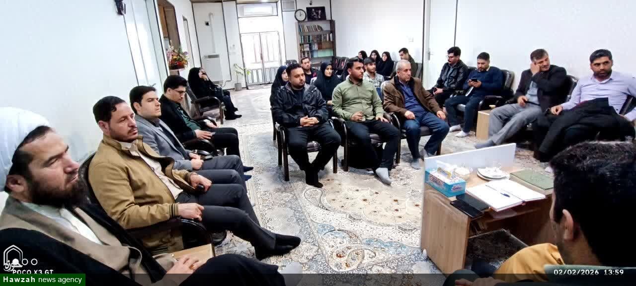 جلسه هم اندیشی امام جمعه فامنین با جوانان