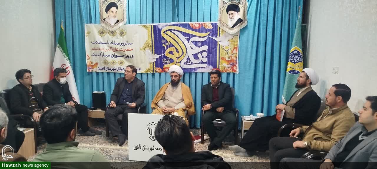 جلسه هم اندیشی امام جمعه فامنین با جوانان
