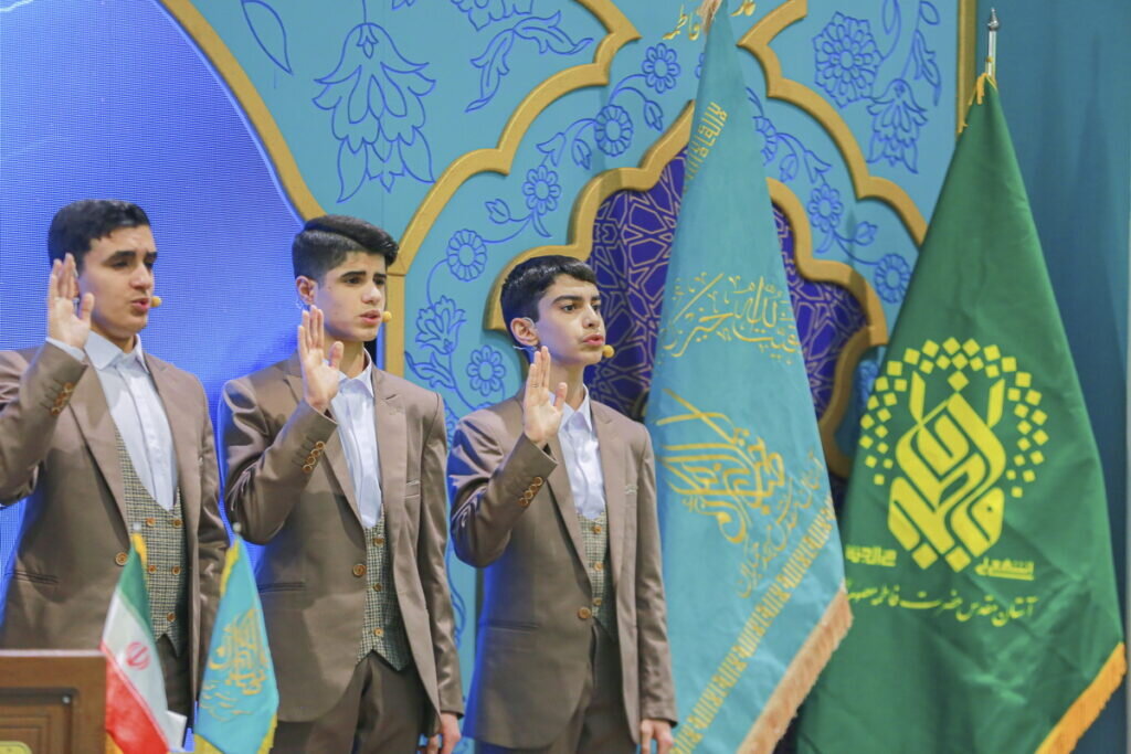 برپایی کرسی تلاوت قرآن توسط خادمان حرم بانوی کرامت در مسجد مقدس جمکران