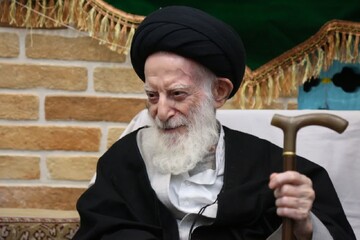 حضور آیت‌الله العظمی شبیری زنجانی در حوزه علمیه مایه انس طلاب و فضلا بود