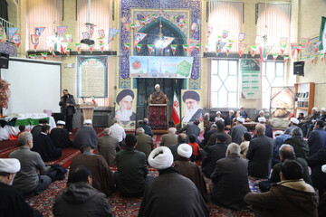 تصاویر / ویژه برنامه نیمه شعبان در مدرسه علمیه آیت الله آخوند(ره)