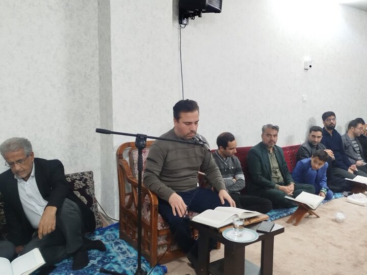 تصاویر/ نشست جامعه قرآنی ورامین با امام جمعه