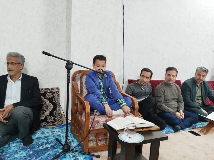 تصاویر/ نشست جامعه قرآنی ورامین با امام جمعه