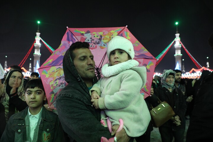 تصاویر/ حال و هوای مسجد مقدس جمکران در شب نیمه شعبان