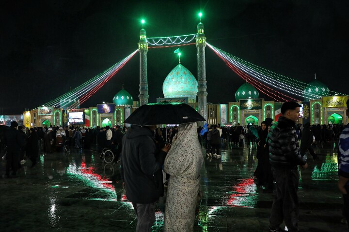 تصاویر/ حال و هوای مسجد مقدس جمکران در شب نیمه شعبان