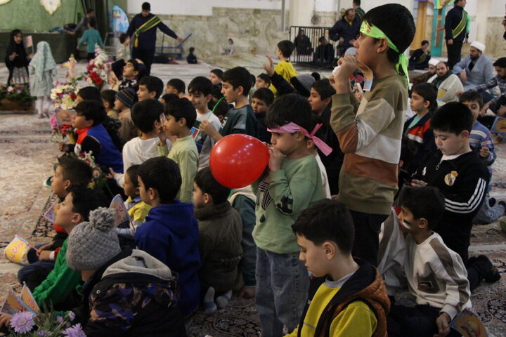 جشن میلاد امام زمان(عج) ویژه کودکان در حرم بانوی کرامت