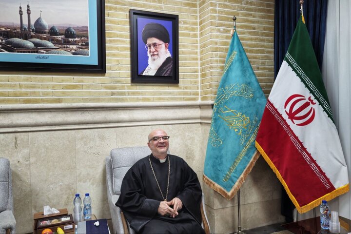 تصاویر/ گردهمایی رؤسای ادیان و مذاهب غیر اسلامی به مناسبت تولد حضرت مهدی(عج) در قم