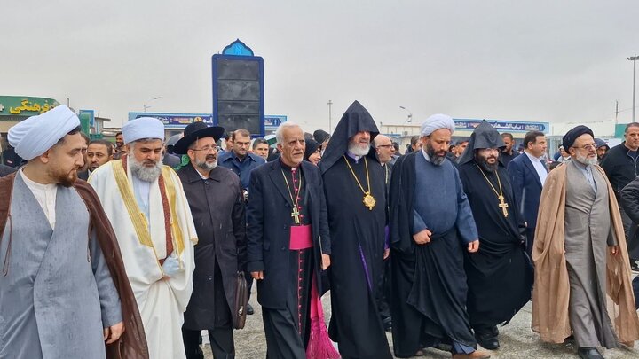 تصاویر/ گردهمایی رؤسای ادیان و مذاهب غیر اسلامی به مناسبت تولد حضرت مهدی(عج) در مسجد مقدس جمکران