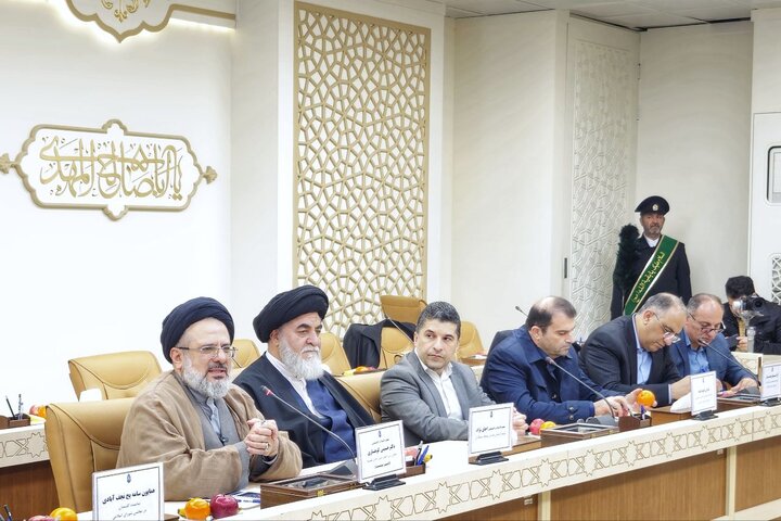 تصاویر/ گردهمایی رؤسای ادیان و مذاهب غیر اسلامی به مناسبت تولد حضرت مهدی(عج) در مسجد مقدس جمکران