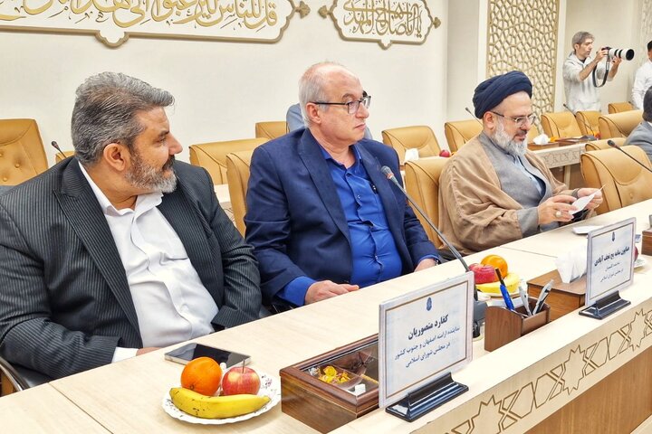 تصاویر/ گردهمایی رؤسای ادیان و مذاهب غیر اسلامی به مناسبت تولد حضرت مهدی(عج) در مسجد مقدس جمکران