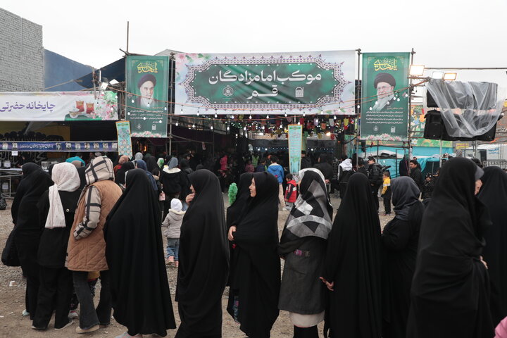 تصاویر/ پخت کباب ترکی در موکب امامزادگان قم