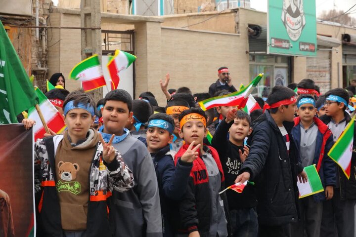 تصاویر/ تجمع قرآنی و انقلابی سربازان نوجوان آخر الزمانی امام عصر(عج)