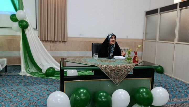 تصاویر جشن میلاد امام زمان (عج) در مدرسه علمیه حضرت زینب (س) کرمان