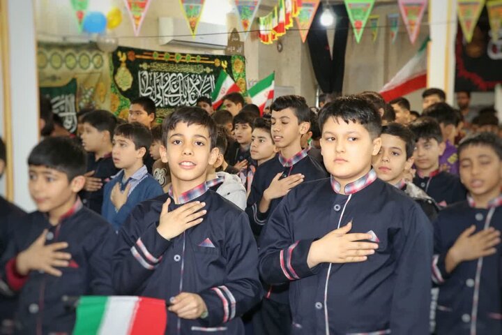 تصاویر/ مراسم جشن دانش آموزی در امامزاده ابواحمد(ع)