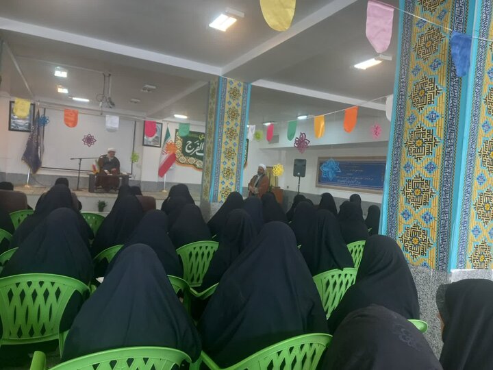 نشست بصیرتی مدرسه علمیه تخصصی حضرت زینب کبری(س) رفسنجان