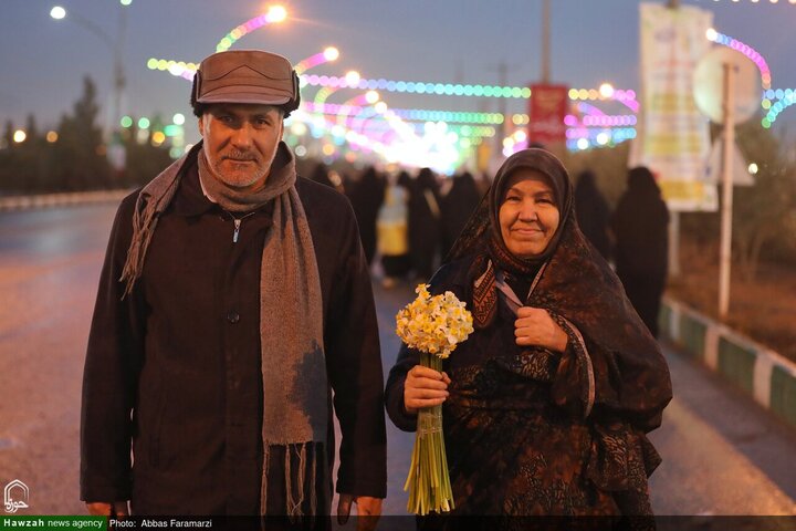 Photos/La Nuit où les cœurs marchent vers Jamkaran : Des milliers de Pas vers l’Imam du Temps (aj)