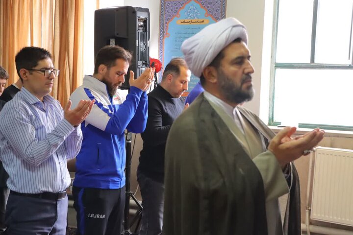 تصاویر/ حضور امام جمعه اسلامشهر در جشن دانش آموزان به مناسبت ولادت امام زمان(عج)