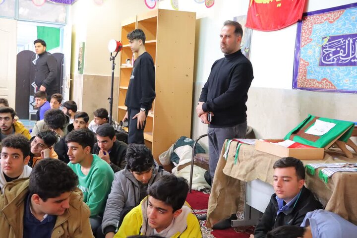 تصاویر/ حضور امام جمعه اسلامشهر در جشن دانش آموزان به مناسبت ولادت امام زمان(عج)