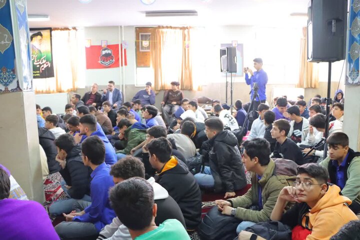تصاویر/ حضور امام جمعه اسلامشهر در جشن دانش آموزان به مناسبت ولادت امام زمان(عج)