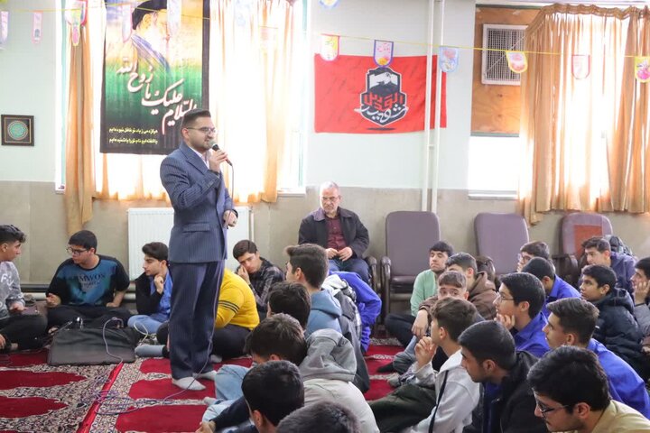 تصاویر/ حضور امام جمعه اسلامشهر در جشن دانش آموزان به مناسبت ولادت امام زمان(عج)