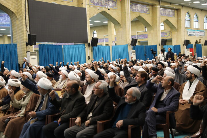 تصاویر/ آیین عمامه گذاری طلاب ارومیه