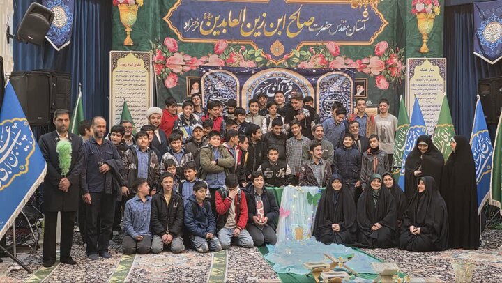 تصاویر/ برگزاری محفل انس با قرآن کریم در حرم مطهر امامزاده صالح(ع) فرحزاد