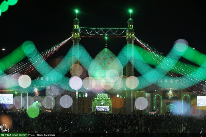 أجواء إيمانية خاصة في مسجد جمكران المقدس ليلة النصف من شعبان