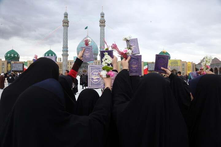 تصاویر/ حال و هوای مسجد مقدس جمکران در روز عید نیمه شعبان