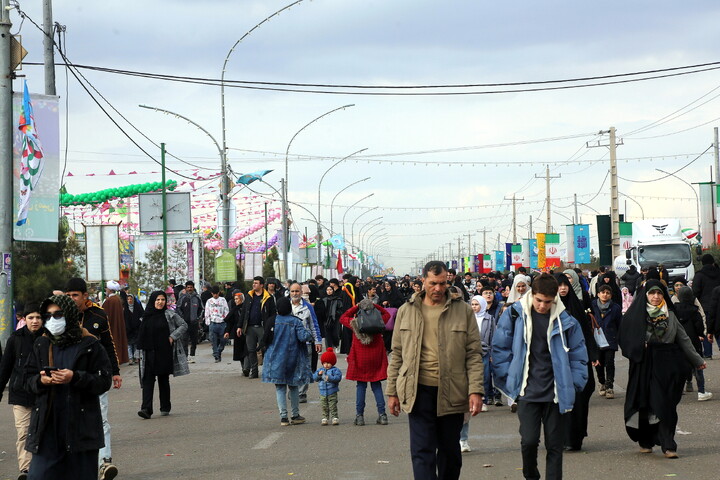 تصاویر/ حال و هوای مسجد مقدس جمکران در روز عید نیمه شعبان