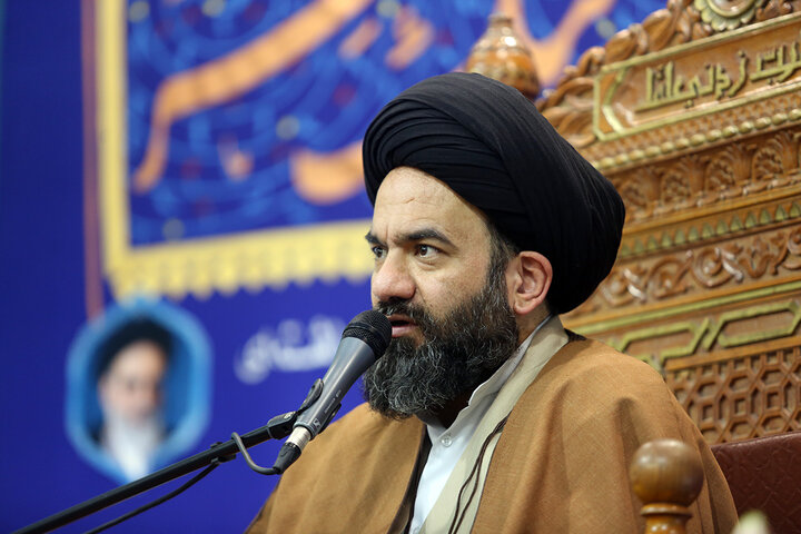 جشن سالروز ولادت منجی عالم بشریت در حرم قم