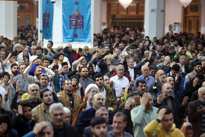 دستانی که از خدا فقط فرج امام زمان(عج) را طلب کردند