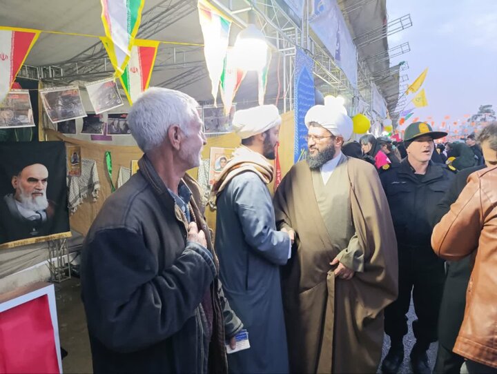 تصاویر/ حضور امام جمعه پاکدشت در جشن‌ نیمه شعبان
