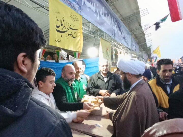 تصاویر/ حضور امام جمعه پاکدشت در جشن‌ نیمه شعبان