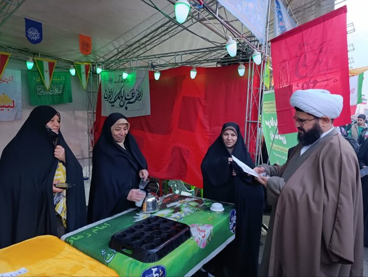 تصاویر/ حضور امام جمعه پاکدشت در جشن‌ نیمه شعبان