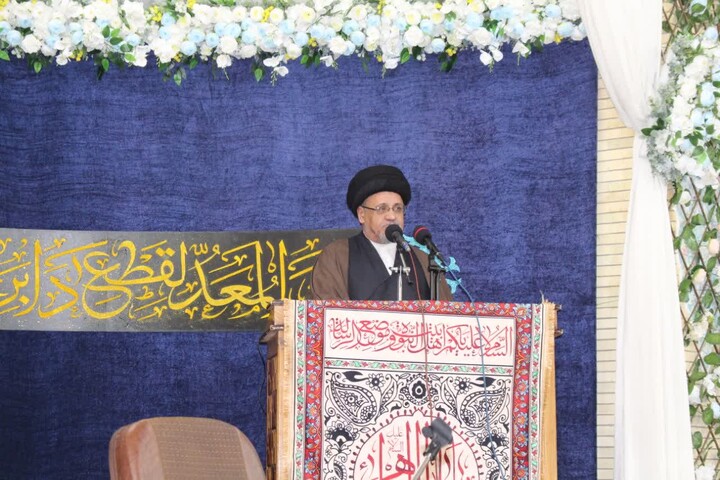 تصاویر / آیین عمامه گذاری جمعی از طلاب حوزه علمیه بناب