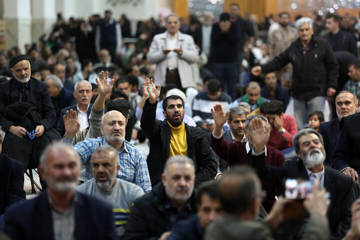 جشن شام میلاد حضرت مهدی (عج) در حرم بانوی کرامت برگزار شد