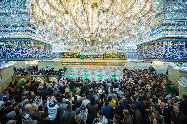 أجواء الزيارة والدعاء عند ضريح الإمام الحسين (عليه السلام) في يوم النصف من شعبان