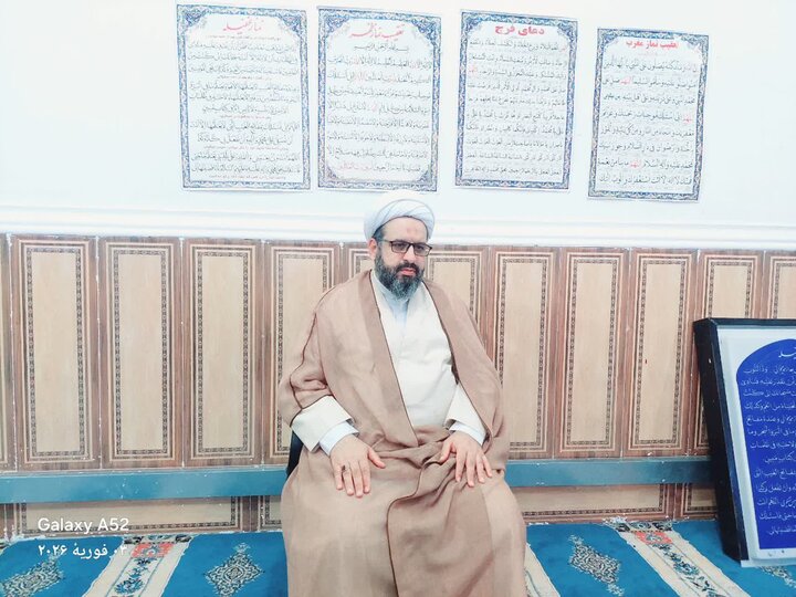 حضور حجت‌الاسلام افضلی، مدیر حوزه علمیه استان کرمان، در جمع اساتید و طلاب حوزه علمیه پیامبر اعظم جازموریان