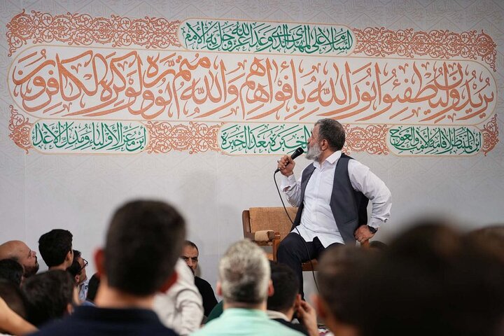 تصاویر/ جشن شب ولادت امام مهدی (عج) در هیأت رایة‌العباس