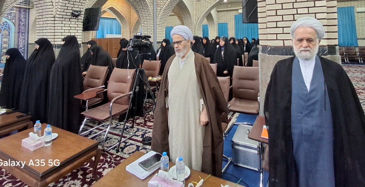 رقابت علمی سطح چهار طلاب خواهر