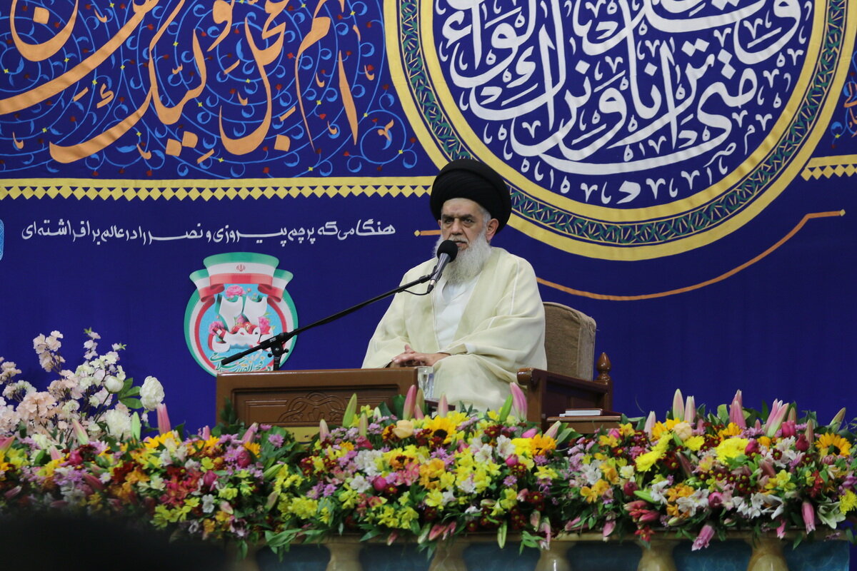 شناخت امام مهمترین وظیفه منتظران در عصر غیبت است