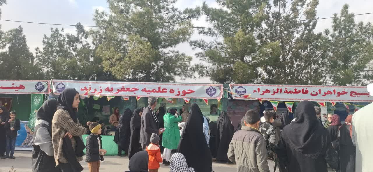 برپایی موکب نیمه‌شعبان توسط حوزه علمیه جعفریه زرند+عکس