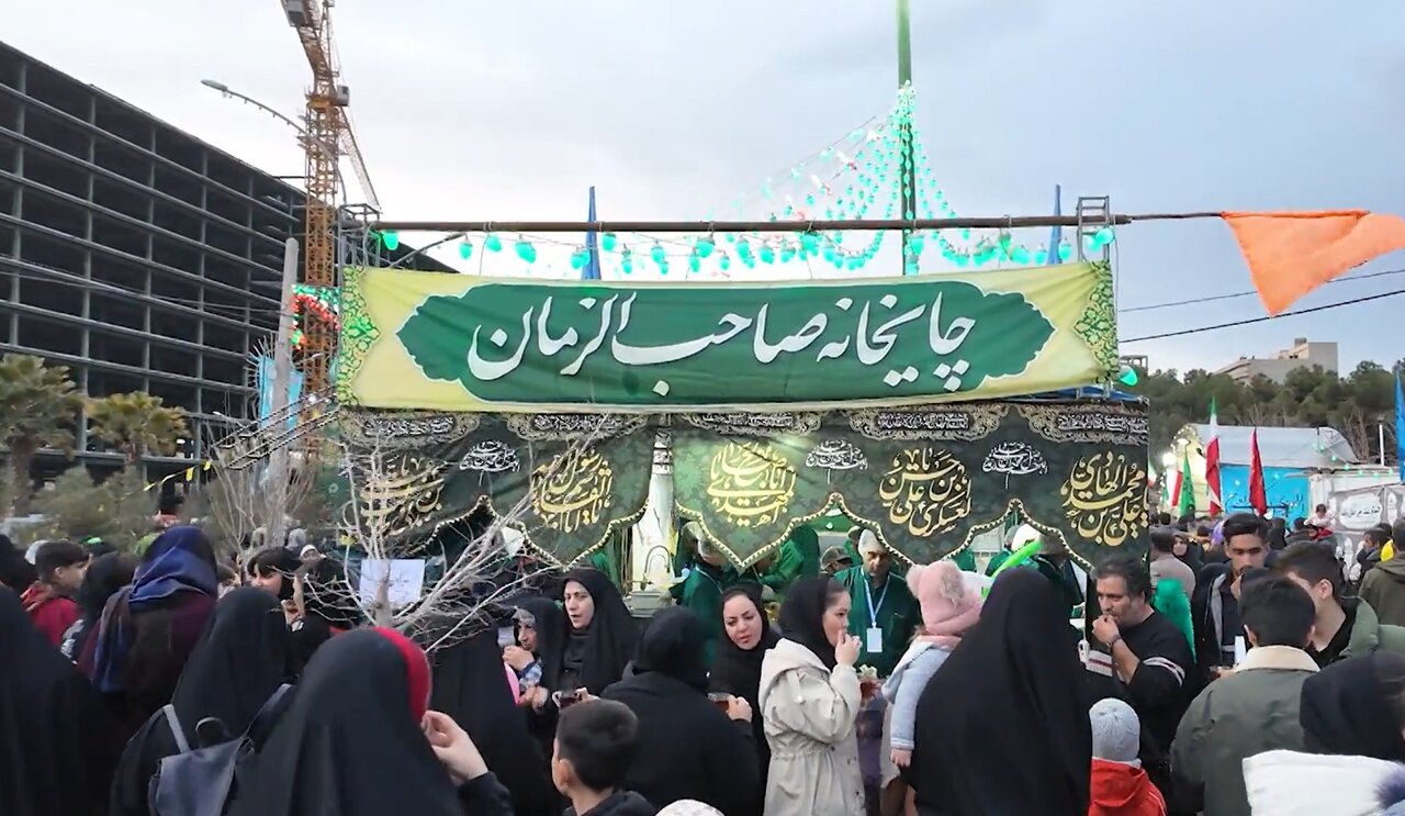 فیلم | حال و هوای شهر قم در روز نیمه شعبان ۱۴۰۴