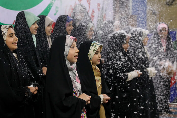 تصاویر / حضور امام جمعه قزوین در مراسم جشن نیمه شعبان در قزوین وآبیک