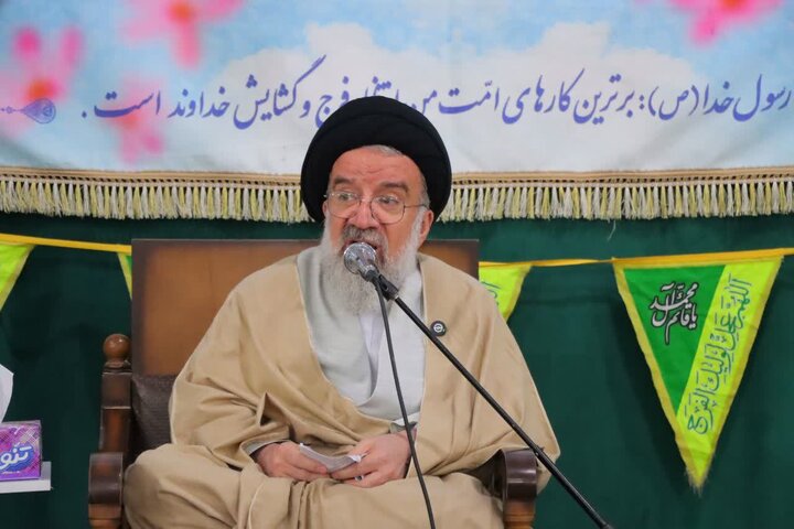 تصاویر/ شرکت آیت‌الله خاتمی در جشن بزرگ نیمه شعبان و بیعت با صاحب الزمان(عج) در اسلامشهر