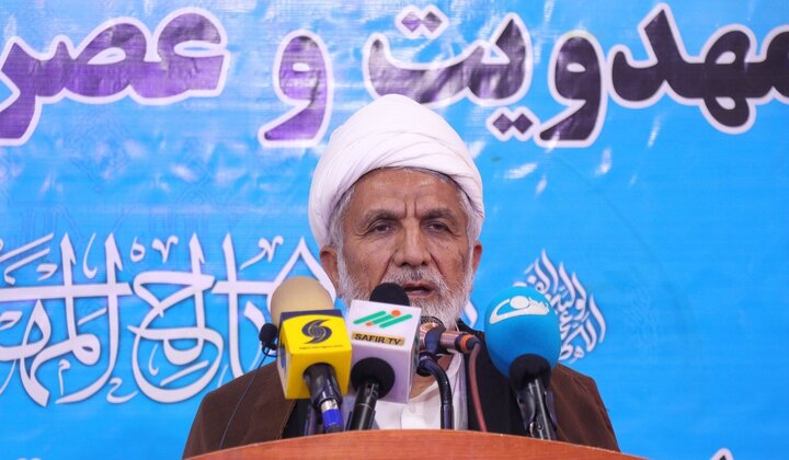 جمهوری اسلامی ایران با تکیه بر گفتمان مهدویت در برابر ظلم جهانی ایستاده است