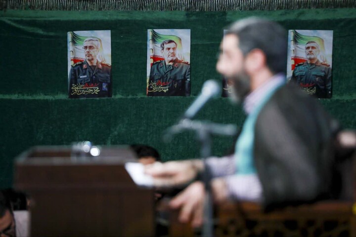 تصاویر|مراسم احیاء و مناجات شب نیمه شعبان فدائیان حسین