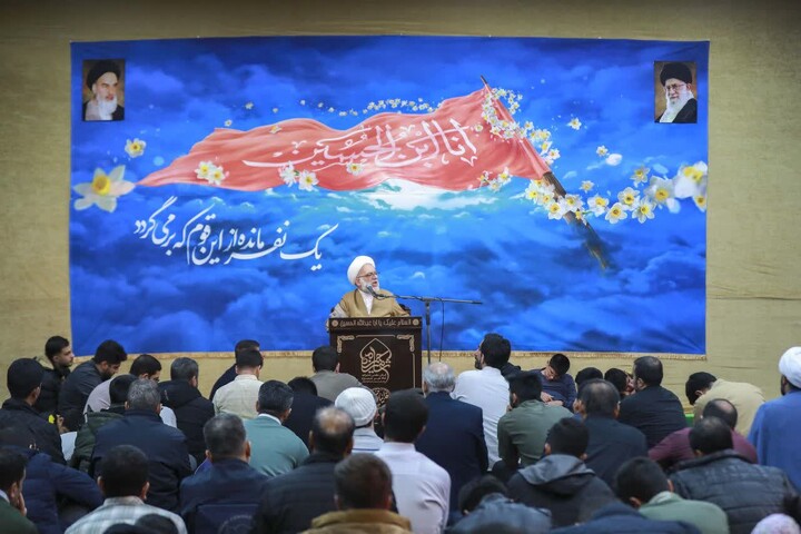 تصاویر|مراسم احیاء و مناجات شب نیمه شعبان فدائیان حسین