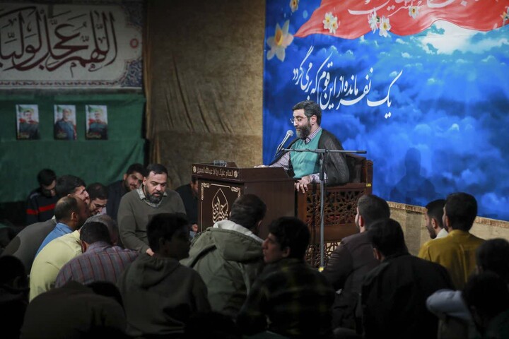 تصاویر|مراسم احیاء و مناجات شب نیمه شعبان فدائیان حسین